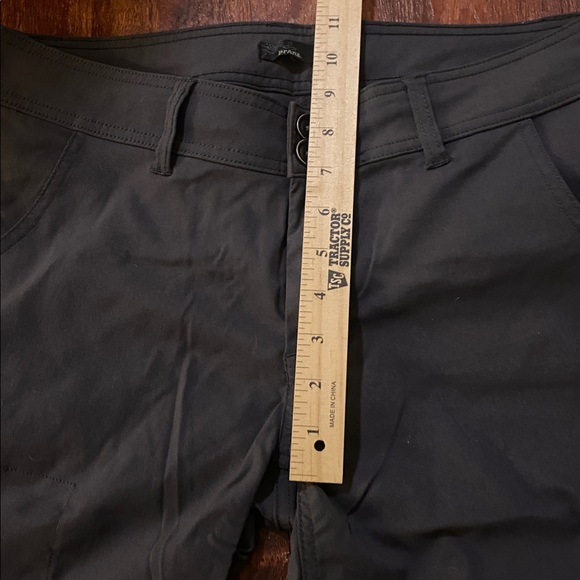 Prana Blue Gray Hiking Everyday Shorts Size 8 - Picture 9 of 10